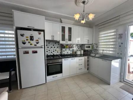 Modern 3 Bed Villa Close To Town