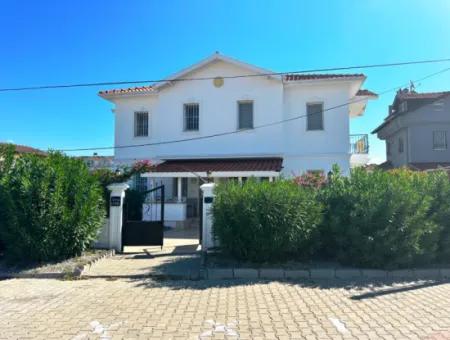 Modern Semi Detached Villa With Shared Pool