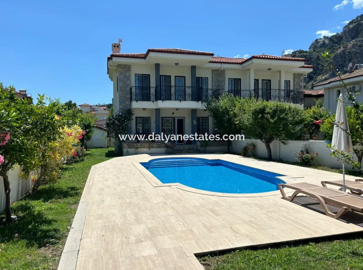 Dalyan Gülpınarda Satılık Villa