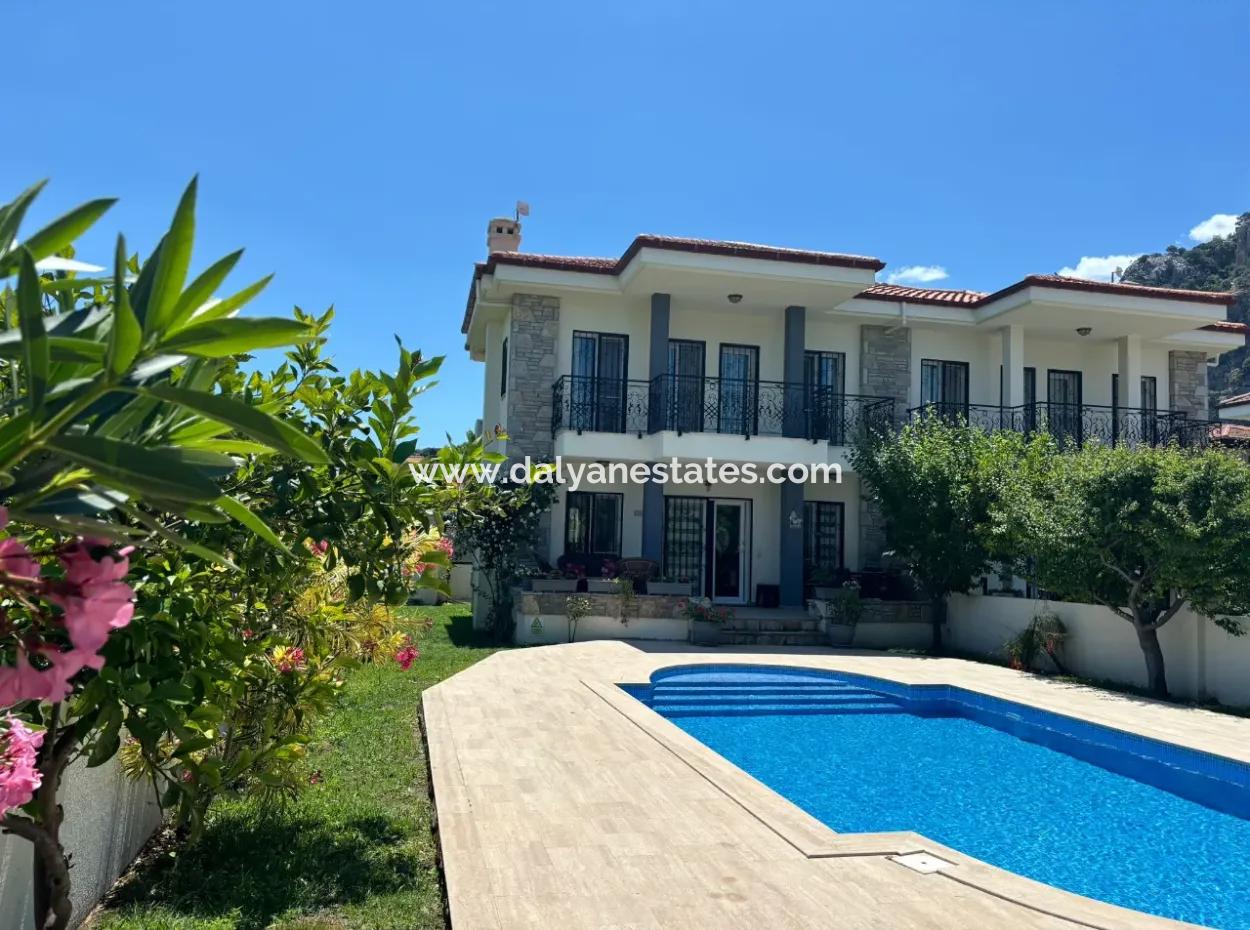 Dalyan Gülpınarda Satılık Villa