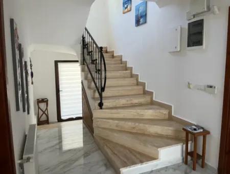 Dalyan Arıkbaşın Da 880 M2 Arsa İçersinde Satılık Villa